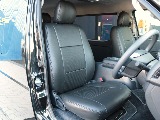 全席ブラックレザー調シートカバー！シートカバー付きでお手入れも楽になりますよ♪