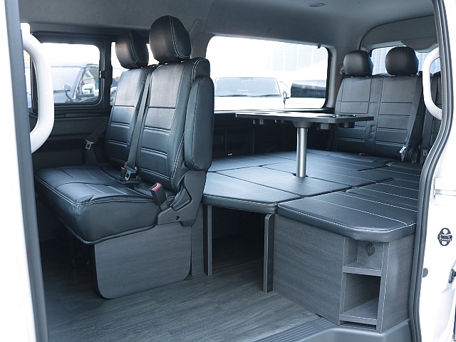 ＦＬＥＸオリジナルシートアレンジfamiliar(ファミリア)内装です！フローリング施工でお手入れ楽チン♪見栄えも良し♪