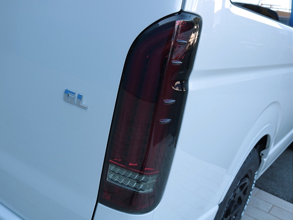 ＦＬＥＸアルティメットＬＥＤテールランプを装着しました！