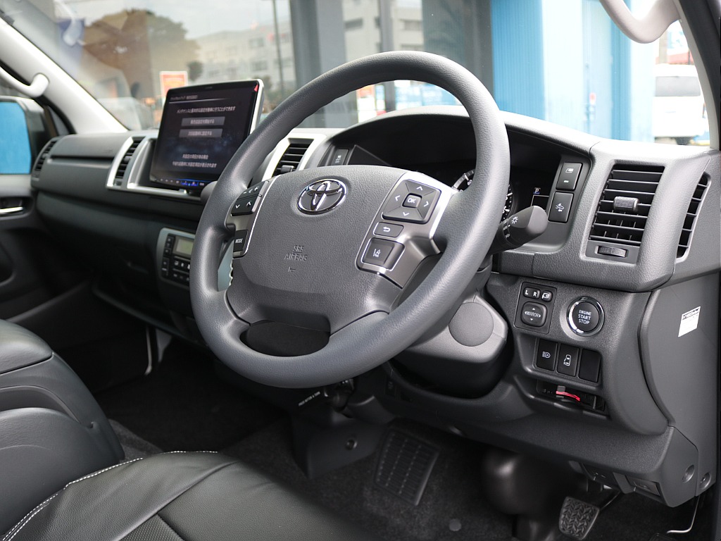 プッシュスタート＆スマートキー！パワースライドドア！ステアリングスイッチも完備！