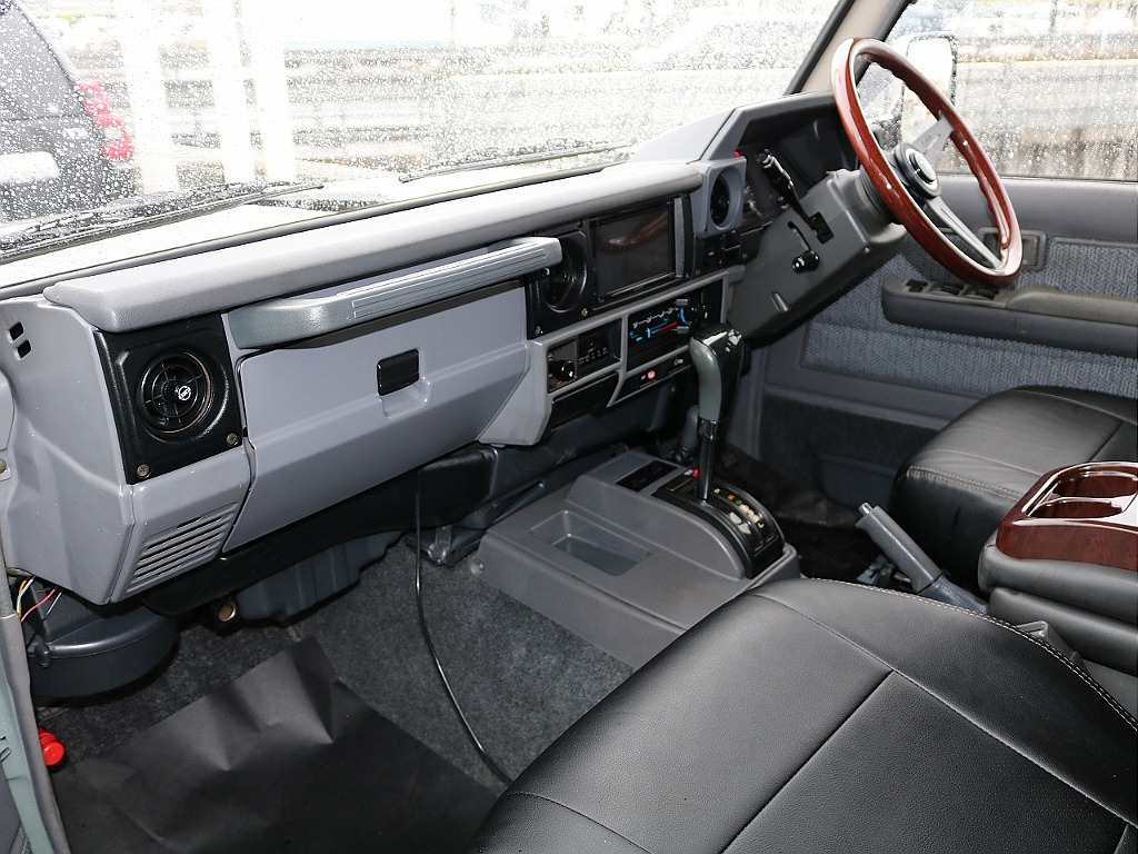 フレックス保証1年走行距離無制限が付いております！