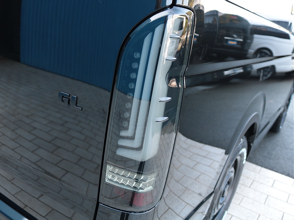 ＦＬＥＸアルティメットⅡＬＥＤテールランプを装着しました！