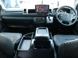新車　ハイエース　ワゴン　ＧＬ　２７００ｃｃ　ガソリン　４ＷＤ　ＦＬＥＸブラックエディション＆スマートベッドキット＆アルパイン大画面モニターカスタムパッケージ