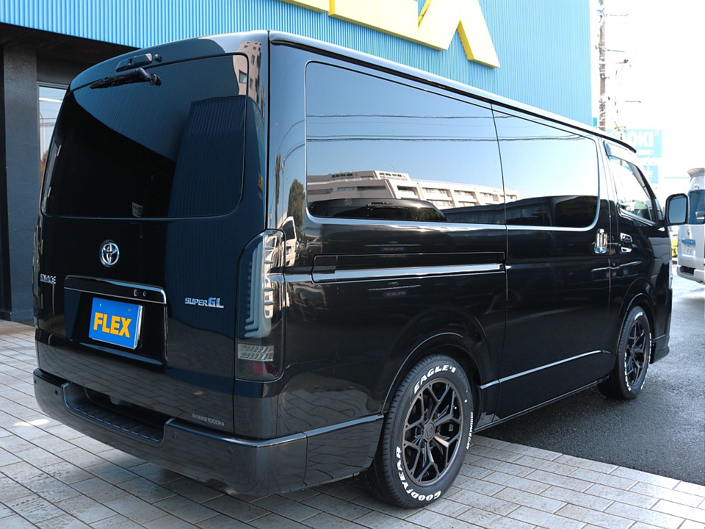 内外装フルカスタムの１台！各種オートローン・オートリースも取り扱っております！全国販売大歓迎♪全国納車も承りますので、お気軽にお問い合わせ下さい！