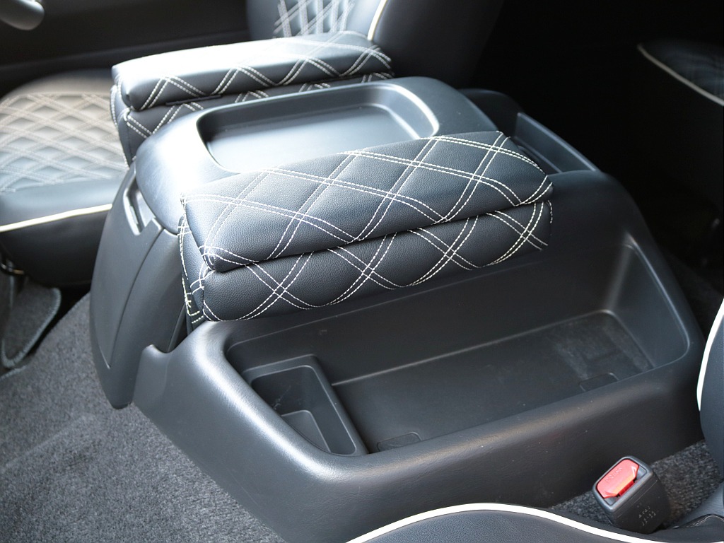 アームレスト付き！