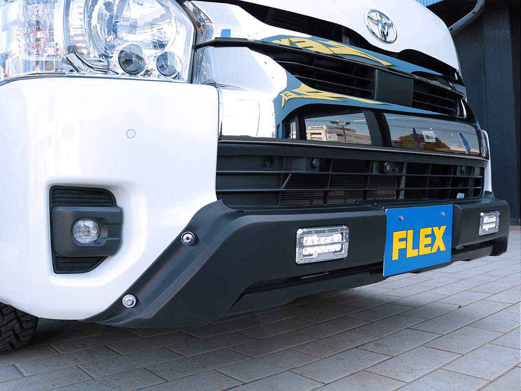 オフロードスタイルフロントスポイラー付き！