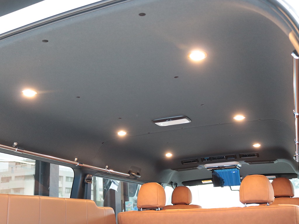 トヨタ ハイエースバン(17枚目)