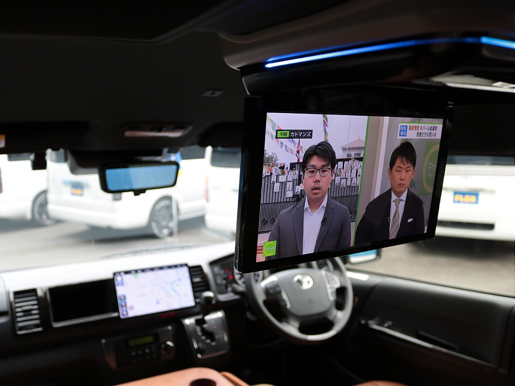 トヨタ ハイエースバン(3枚目)