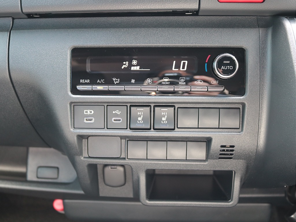 新車！９型ハイエースバンダークプライムⅡディーゼル２ＷＤ！お問い合わせは熊本店まで！→LINE ID:@911rzfld　TEL:096-386-6039　mail:kumamoto@flex.jp