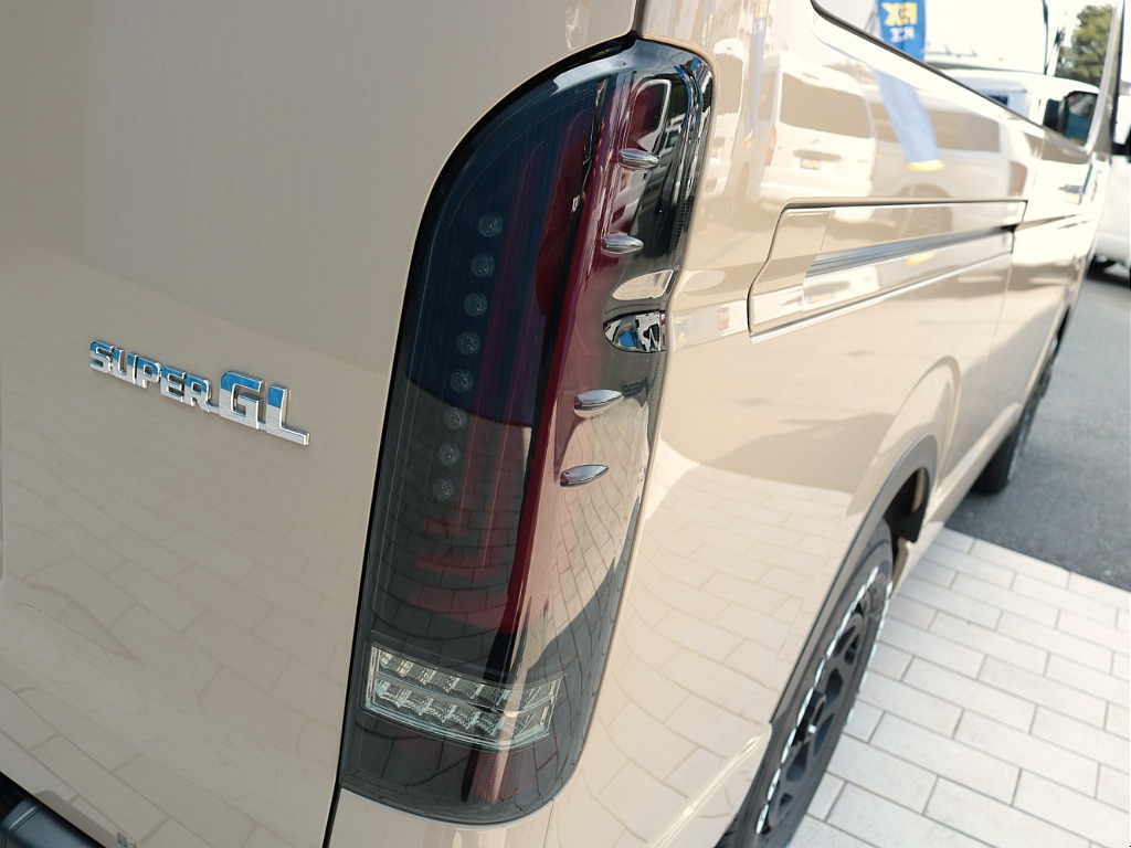 ＦＬＥＸアルティメットⅡＬＥＤテールランプを装着しました！