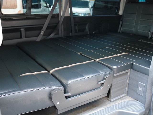 フルフラットモード！大人でも楽に横になれますよ♪