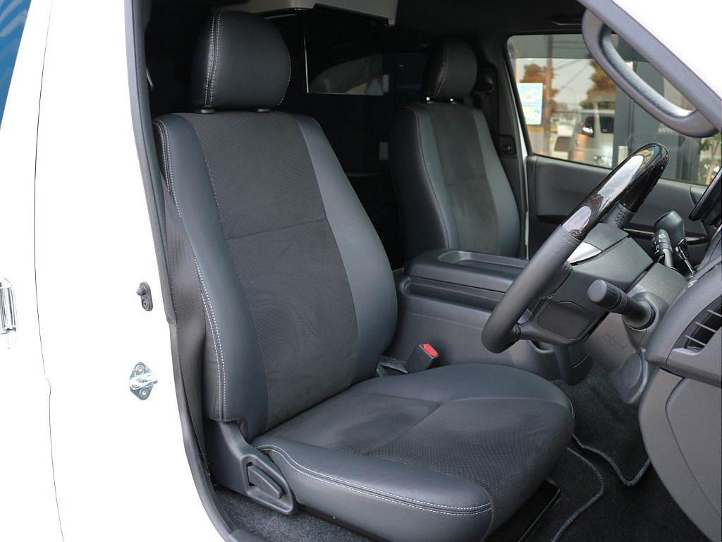 キレイな状態の純正シート！内外装キレイですよ♪