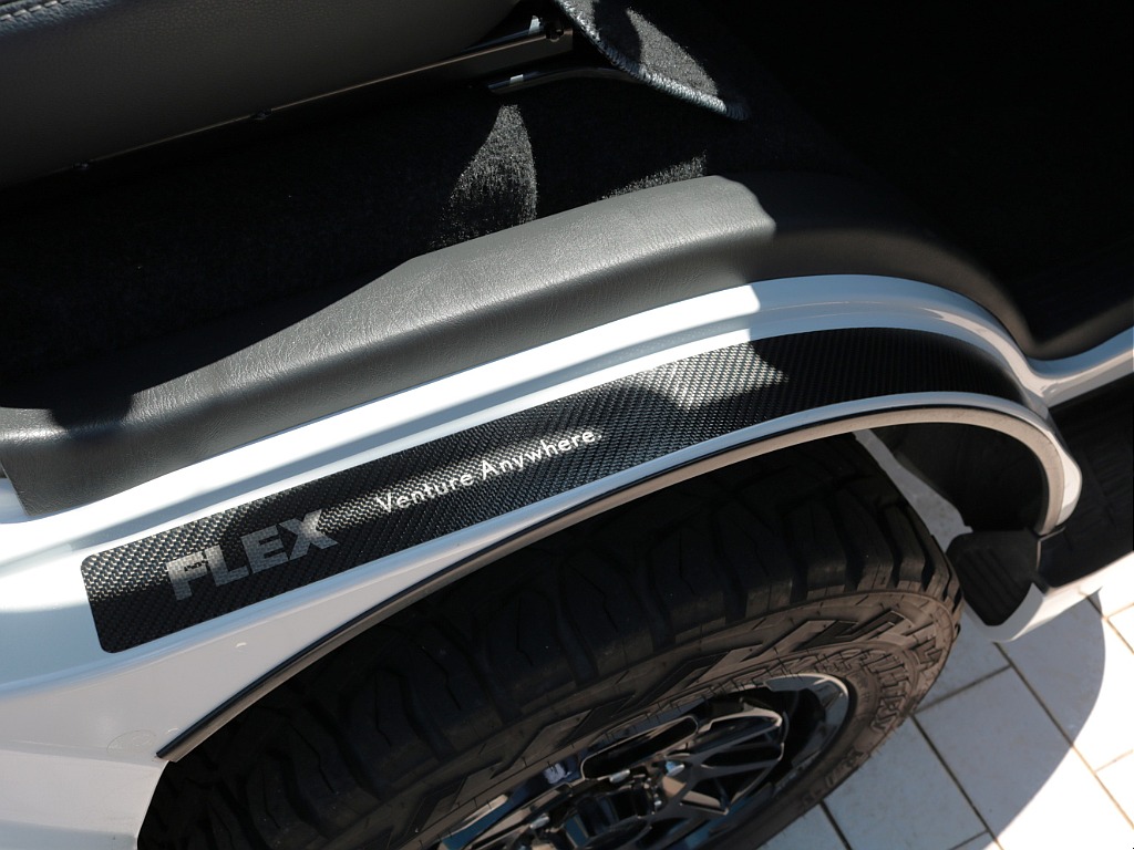 ＦＬＥＸスカッフガード付き♪