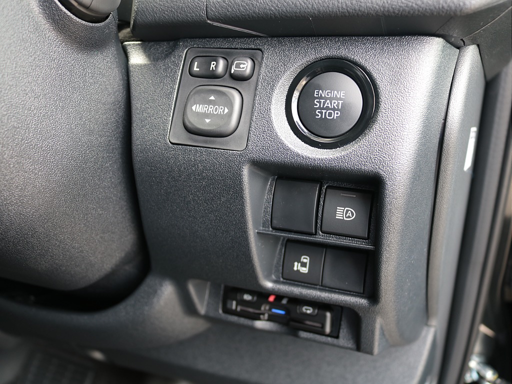 新車！９型ハイエースワゴン２ＷＤ！シートアレンジヴァリアス！お問い合わせは熊本店まで！→LINE ID:@911rzfld　TEL:096-386-6039　mail:kumamoto@flex.jp