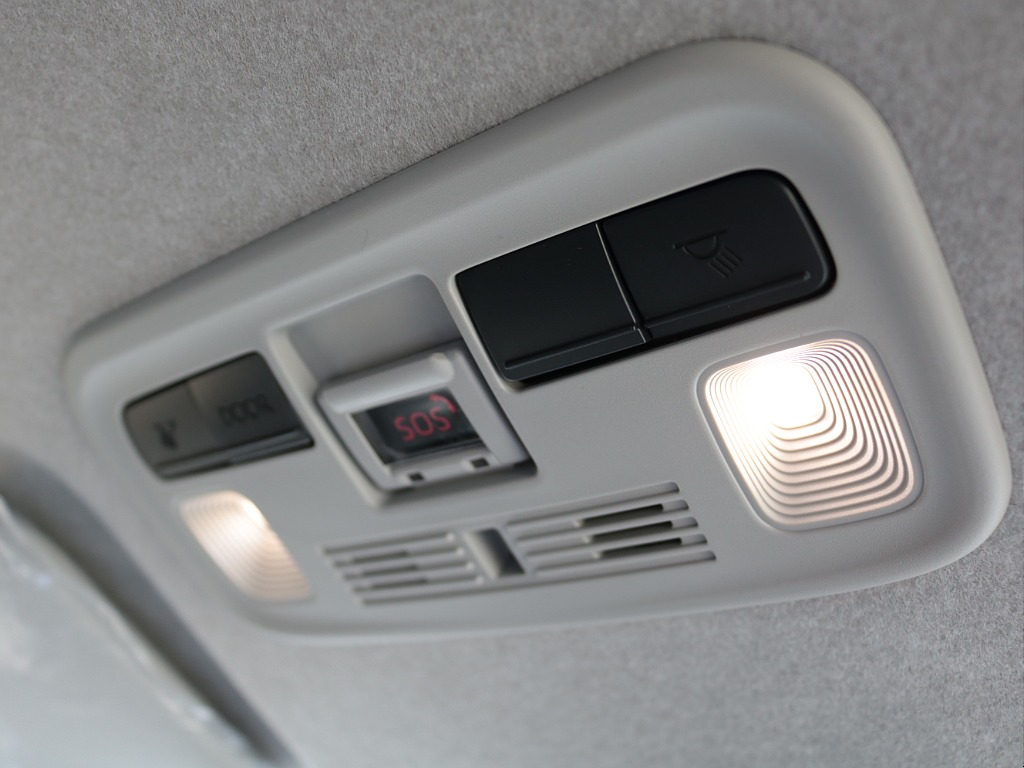 新車！９型ハイエースワゴン２ＷＤ！シートアレンジヴァリアス！お問い合わせは熊本店まで！→LINE ID:@911rzfld　TEL:096-386-6039　mail:kumamoto@flex.jp