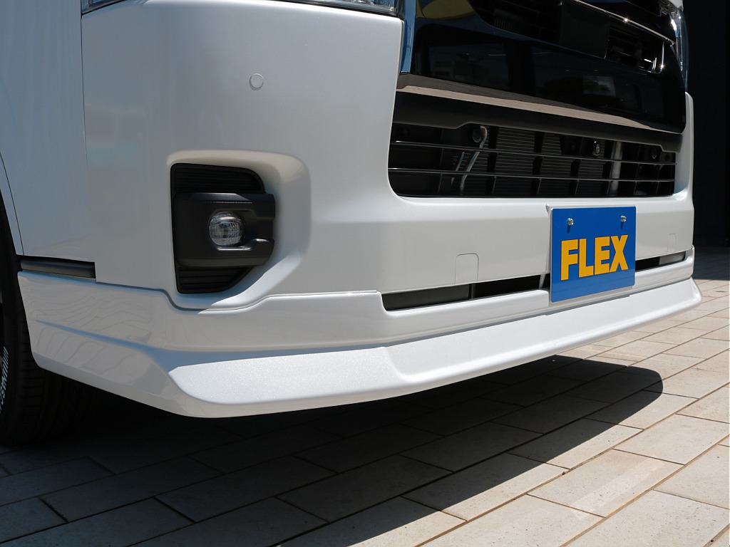 ＦＬＥＸフロントスポイラー！！フェイス周りが引き締まりますね♪