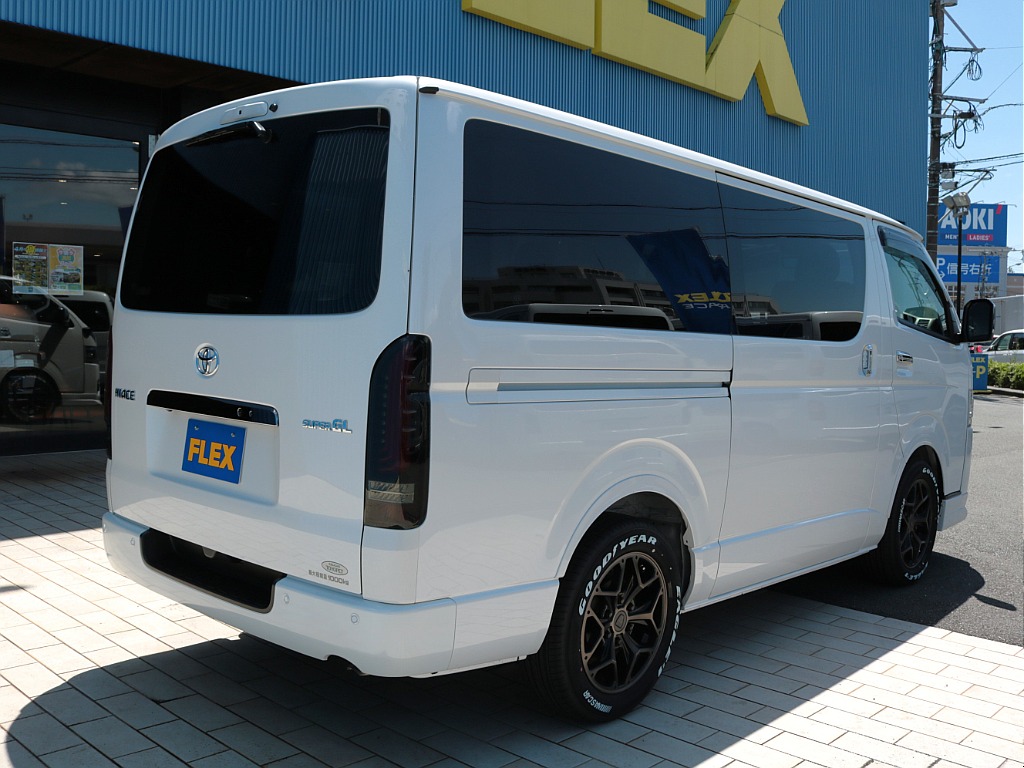 内外装フルカスタムの１台！各種オートローン・オートリースも取り扱っております！全国販売大歓迎♪全国納車も承りますので、お気軽にお問い合わせ下さい！