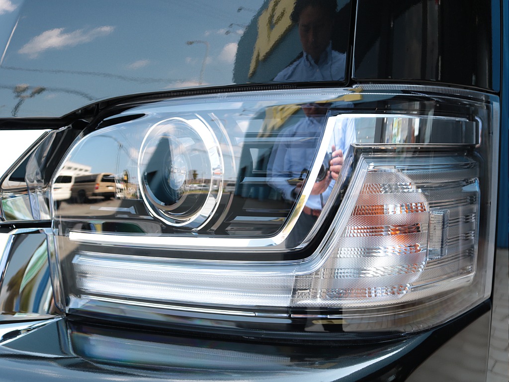 新車時オプションのBi-BeamLEDヘッドランプ！