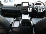 新車　9型　ハイエース　ワゴン　ＧＬ　２７００ｃｃ　ガソリン　４ＷＤ　ＦＬＥＸスマートベッドキット＆カスタムパッケージ　純正１２.１インチフリップダウンモニター付き