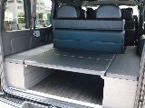 積載力を確保した収納設計！ベッド下や家具内の収納で、居住空間を広く保ちつつ荷物をスマートに積載可能です♪