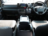 令和７年式　ハイエースＶ　スーパーＧＬ　特別仕様車「ダークプライムⅡ」　２８００ｃｃ　ディーゼル　２ＷＤ　両側パワースライドドア付き　走行9,500ｋｍ