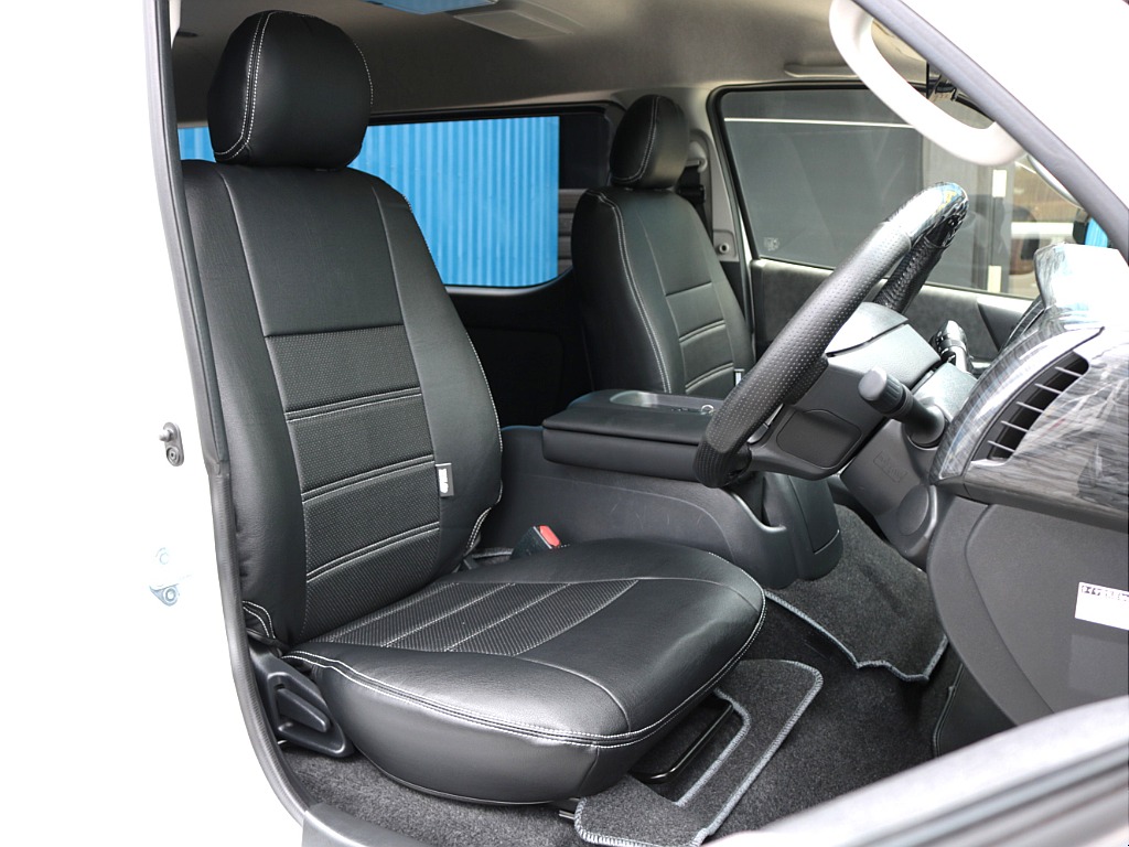 高級感のあるシートカバーを装着！快適なドライブをサポートします☆彡