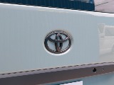 マットブラックなエンブレムで車全体をぐっと引き締めます☆彡
