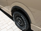 マットブラックオーバーフェンダーで車高を下げたかのようなスタイリッシュな見た目を実現します☆彡