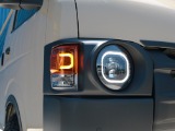 フルLED仕様の最新フェイスチェンジキットでクラシカルで愛嬌のある丸目スタイルに♪