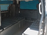 荷室を広く使えるので、大きな荷物も積みやすいです！