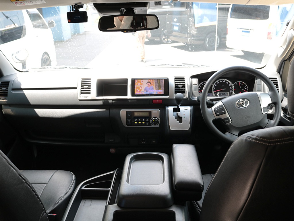 令和2年式　TRH214W　ワゴンGL　2700G　2WD　ＦＬＥＸシートアレンジＲ１　車検残令和9年5月まで　走行48,870ｋｍ