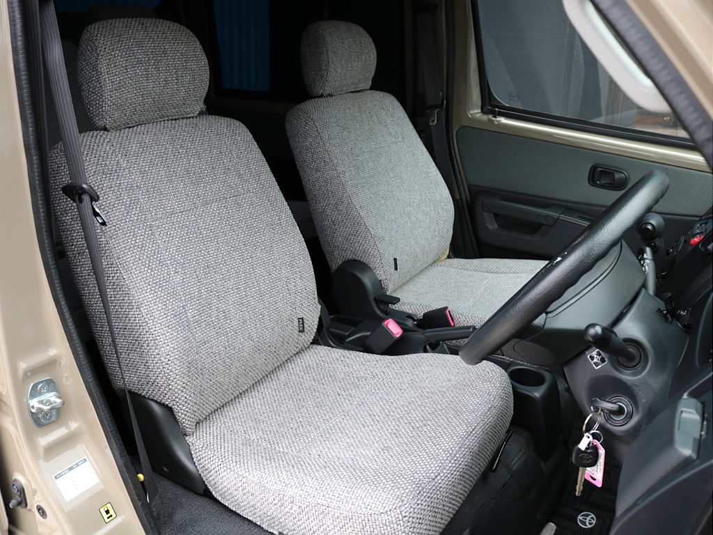 運転席＆助手席エアバック付きで安心☆彡