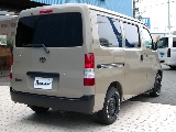 ベースカーは、タウンエース。荷物を運ぶ仕事のためのクルマ。たくさん載るのはもちろん、小回りが利いて、動きやすいのはもちろん、停めやすいのも魅力のひとつです！