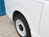 足元はＦＬＥＸコロラド１６１６インチアルミホイール＆ＴＯＹＯオープンカントリーＲＴでスタイリッシュに！