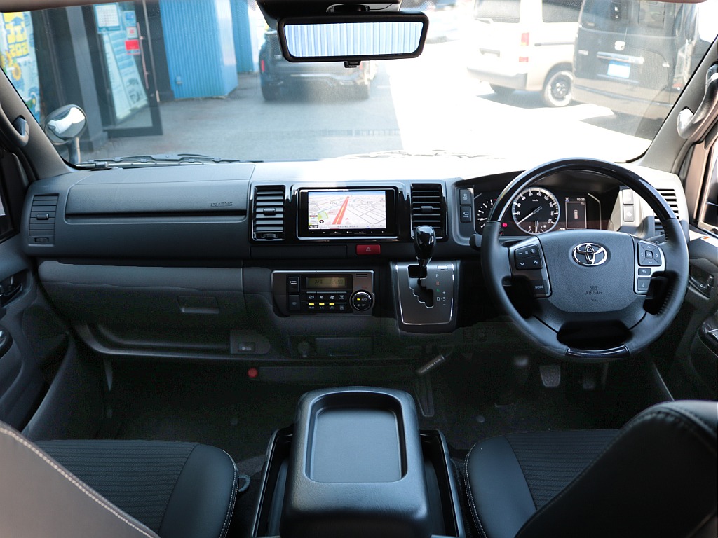 ＧＤＨ２０１V 　２８００Ｄ　スーパーGL　2WD 特別仕様車「ダークプライムＳ」 走行11,900ｋｍ 車検残令和９年１１月マデ スライドドアガラス固定式