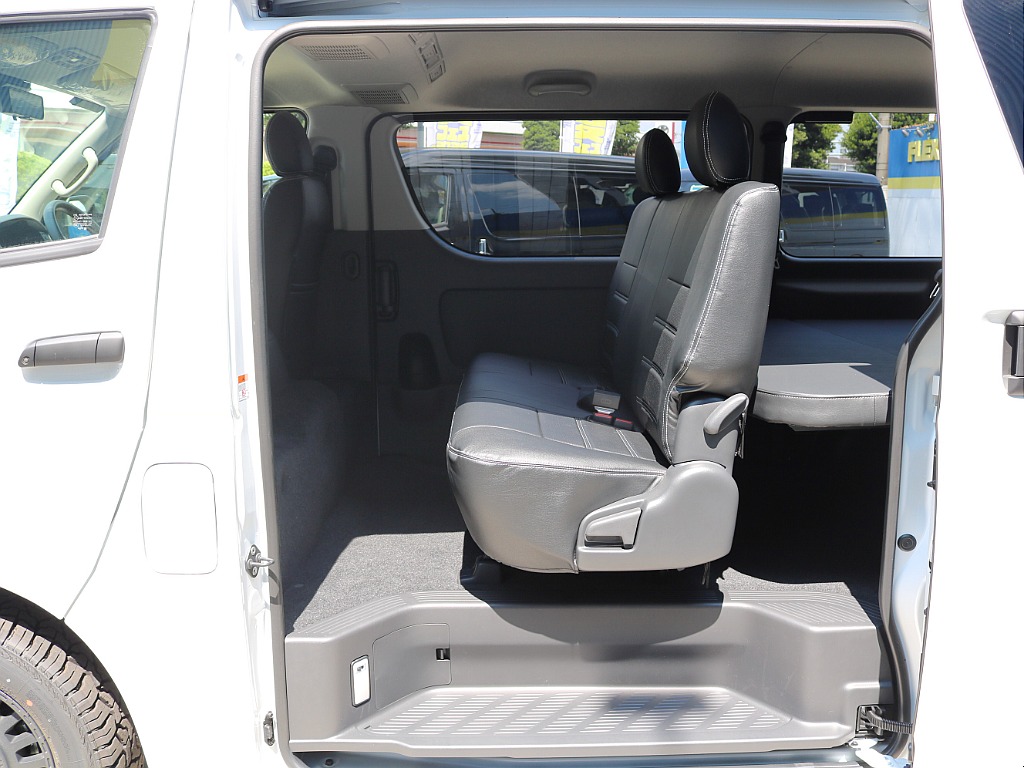 トヨタ&nbsp;ハイエースバン&nbsp;5ドアバン2.8ディーゼルT スーパーGLロング&nbsp;ブラックエディション LED無し&nbsp;熊本県の詳細画像&nbsp;その15