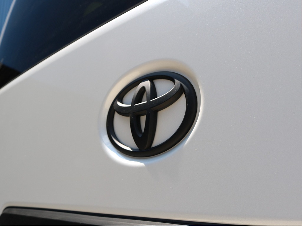 トヨタ&nbsp;ハイエースバン&nbsp;5ドアバン2.8ディーゼルT スーパーGLロング&nbsp;ブラックエディション LED無し&nbsp;熊本県の詳細画像&nbsp;その8