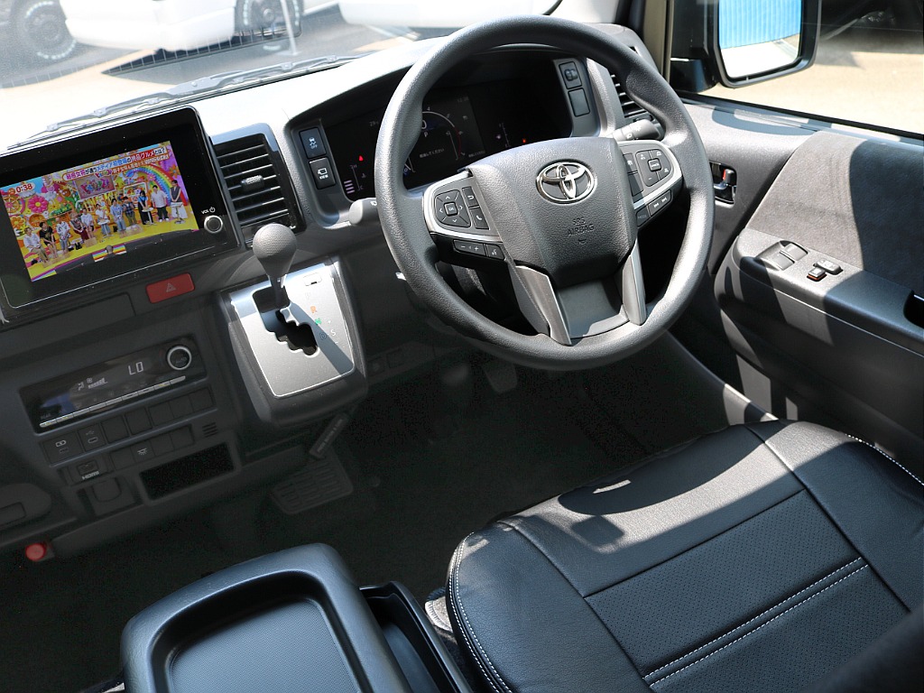 運転席＆助手席エアバック付きで安心♪