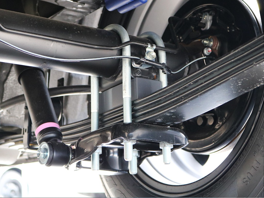 1.5インチローダウンで引き締まった印象に！