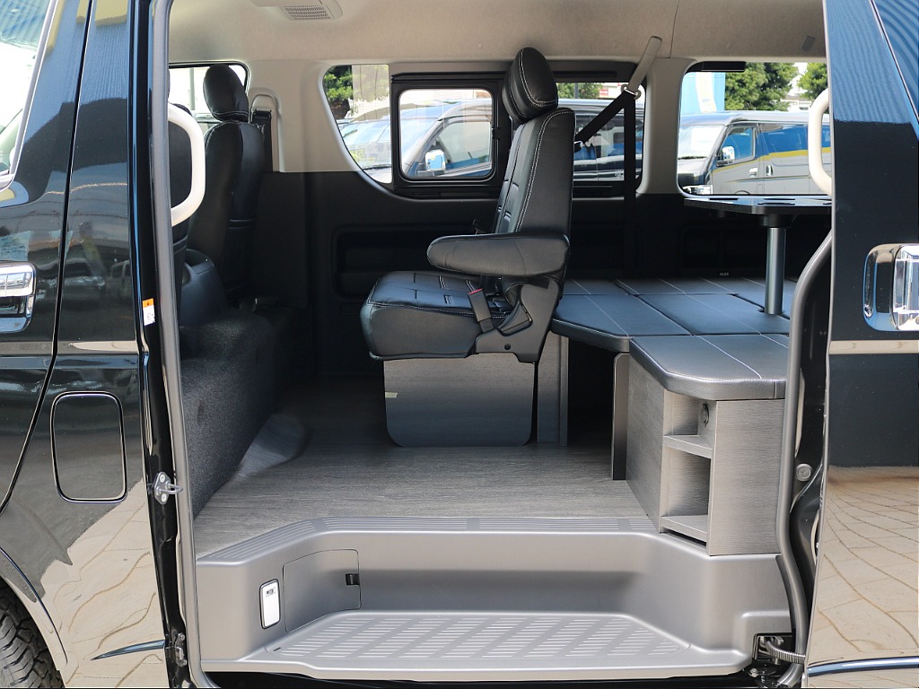 トヨタ&nbsp;ハイエース&nbsp;ワゴン2.7GLロング ミドルルーフ 4WD&nbsp;シートアレンジファミリア&nbsp;熊本県の詳細画像&nbsp;その20