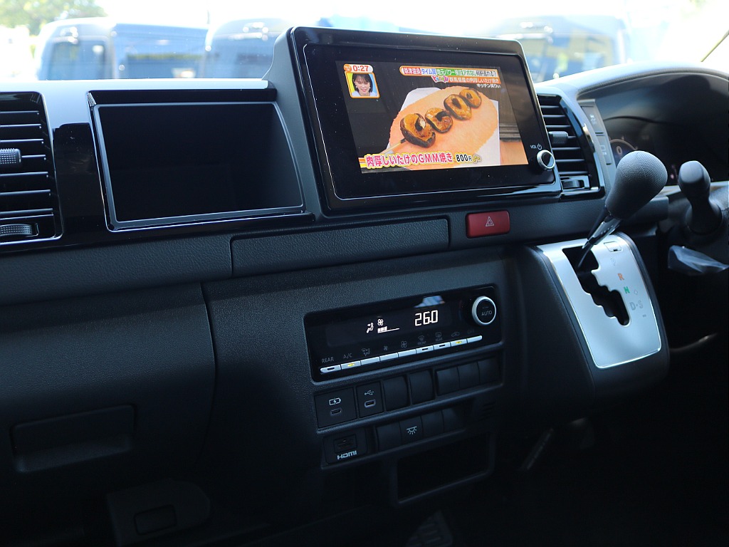 トヨタ&nbsp;ハイエース&nbsp;ワゴン2.7GLロング ミドルルーフ&nbsp;9型 シートアレンジファミリア&nbsp;熊本県の詳細画像&nbsp;その17