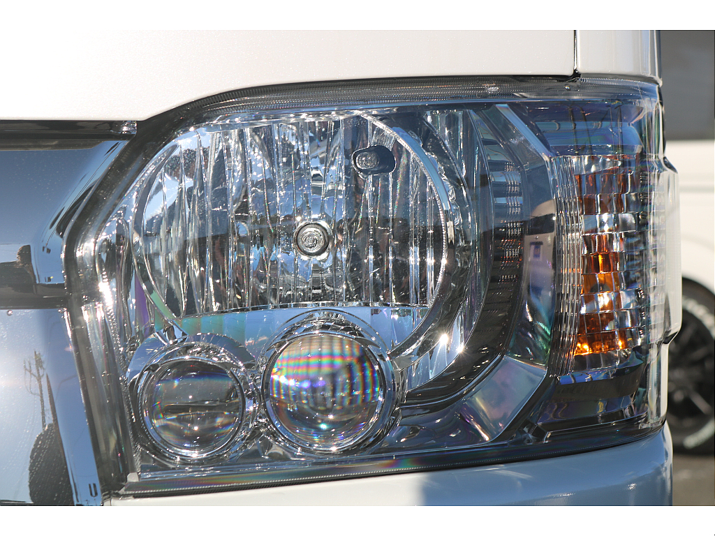 特別仕様車に標準装備のLEDヘッドライト！