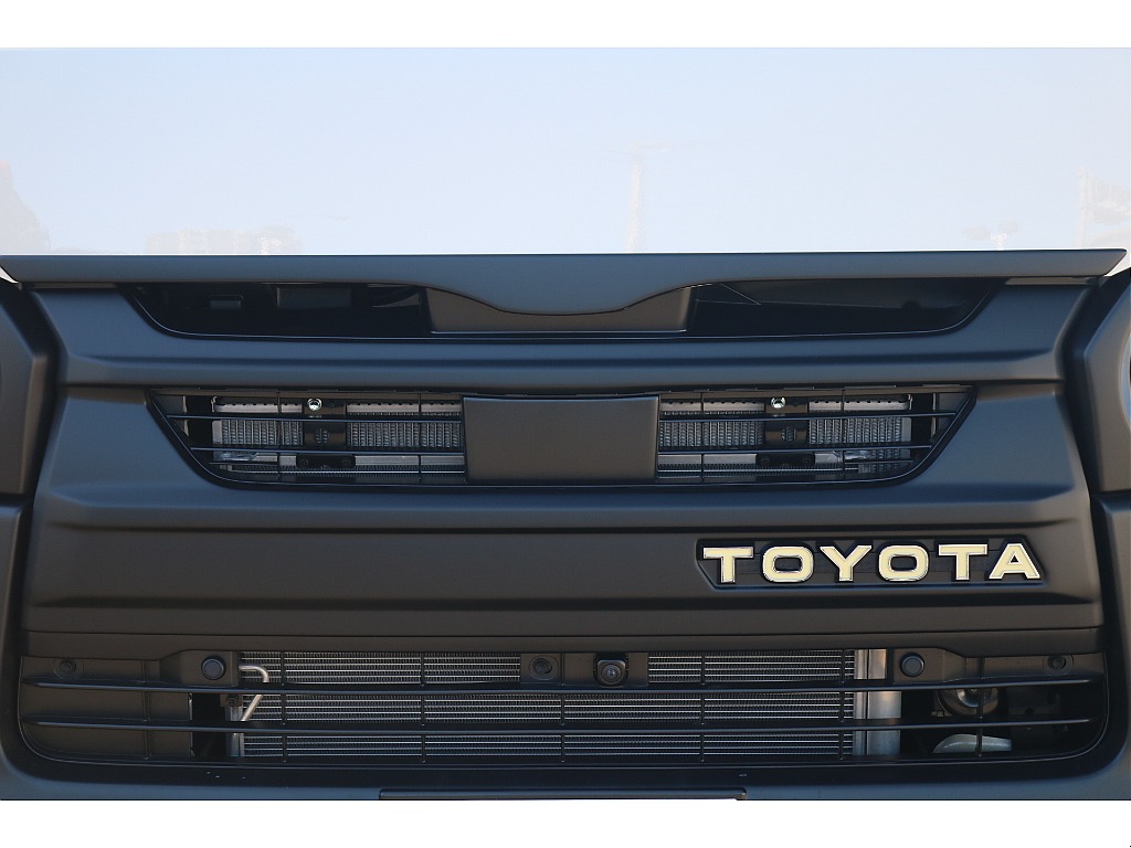 ＴＯＹＯＴＡエンブレムがポイントです！