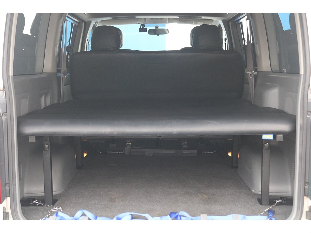 トヨタ レジアスエース(2枚目)