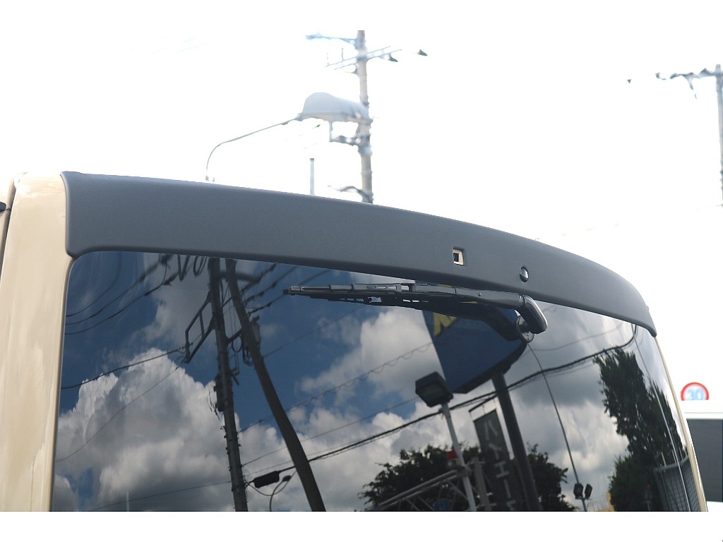トヨタ ハイエースバン 5ドアバン2.0スーパーGLロング クラフトプラス内装 マットブラックカスタム ディーンアルミ 神奈川県の詳細画像 その7