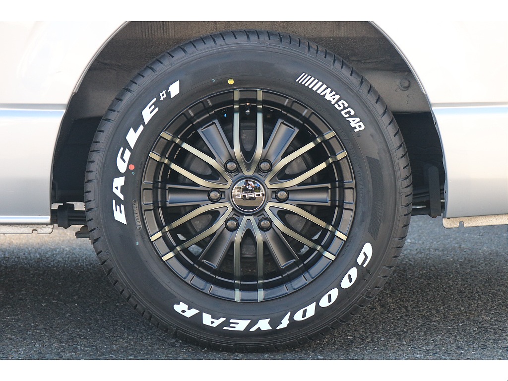 トヨタ ハイエースバン 5ドアバン3.0ディーゼルT DXロング 4WD MF01アルミ ５ドア ワイドナビ バックカメラ LEDヘッドライト 神奈川県の詳細画像 その16