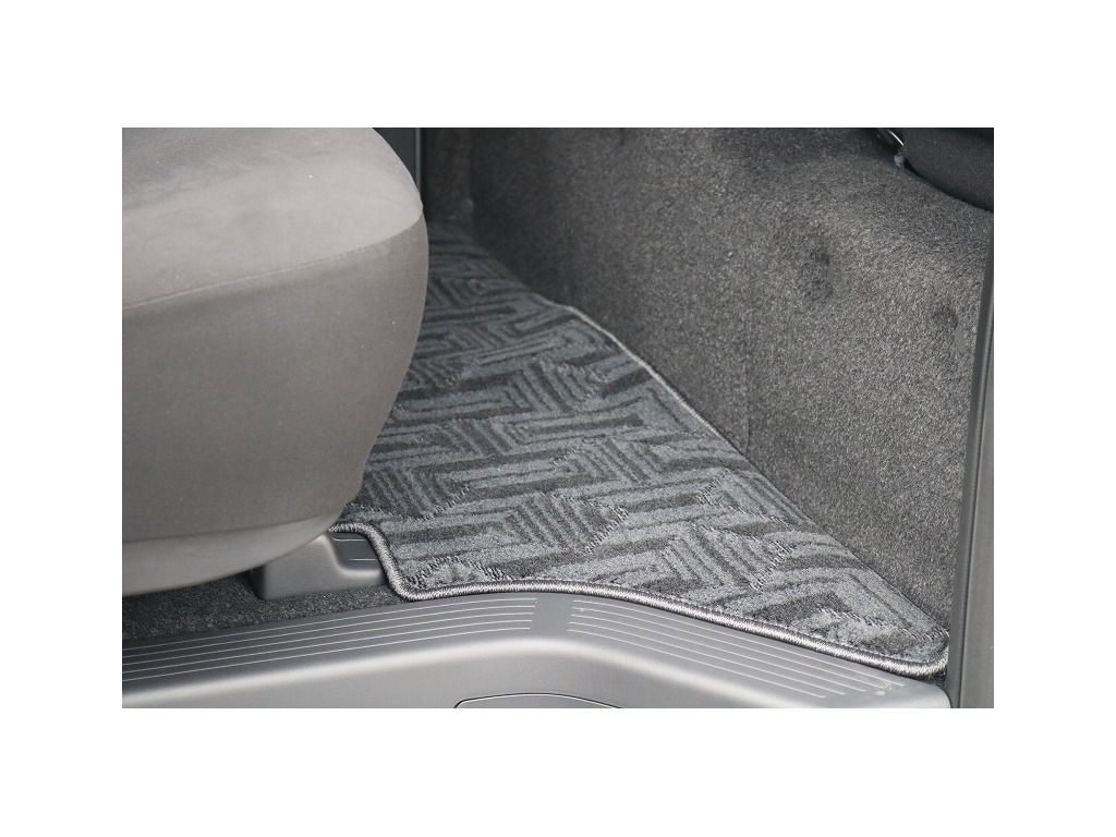 トヨタ ハイエースバン(33枚目)