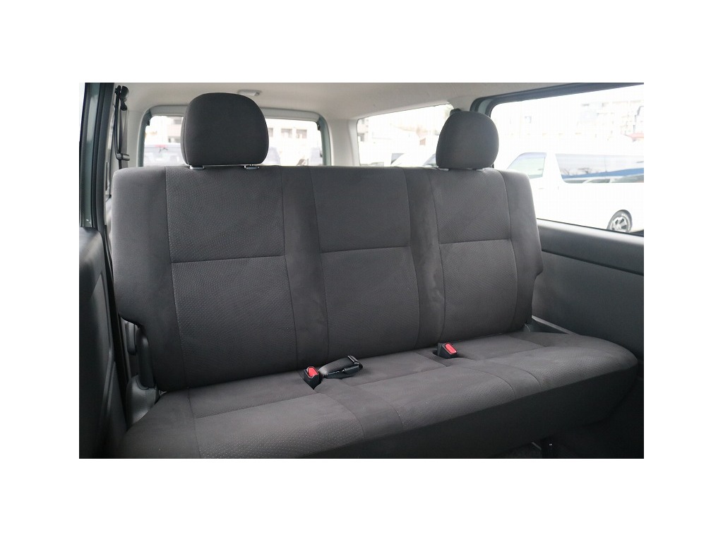 トヨタ ハイエースバン(34枚目)