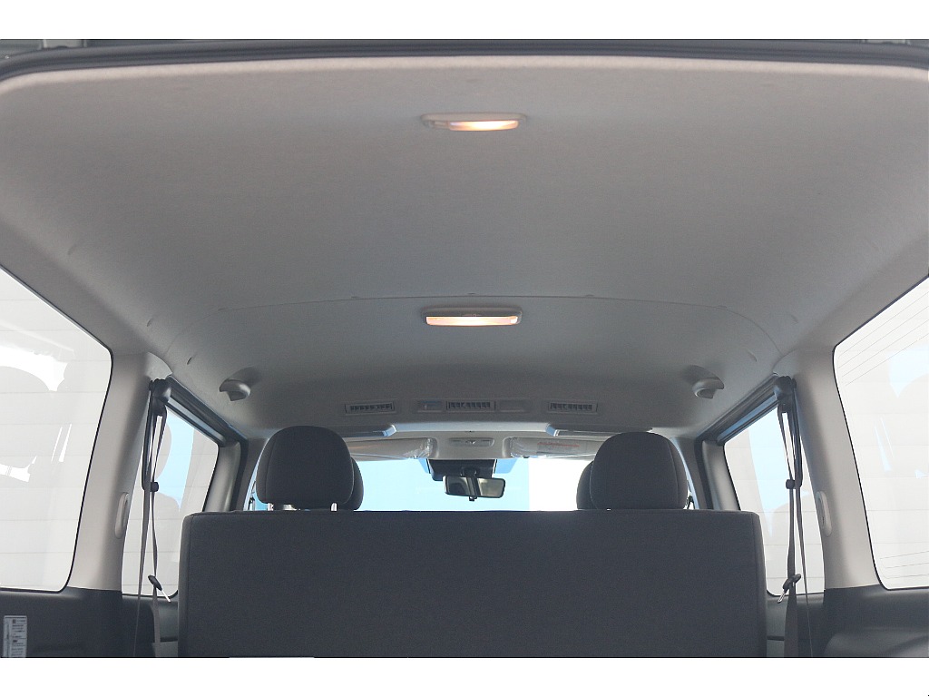 トヨタ ハイエースバン(37枚目)