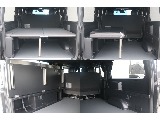 トヨタ ハイエースバン(4枚目)